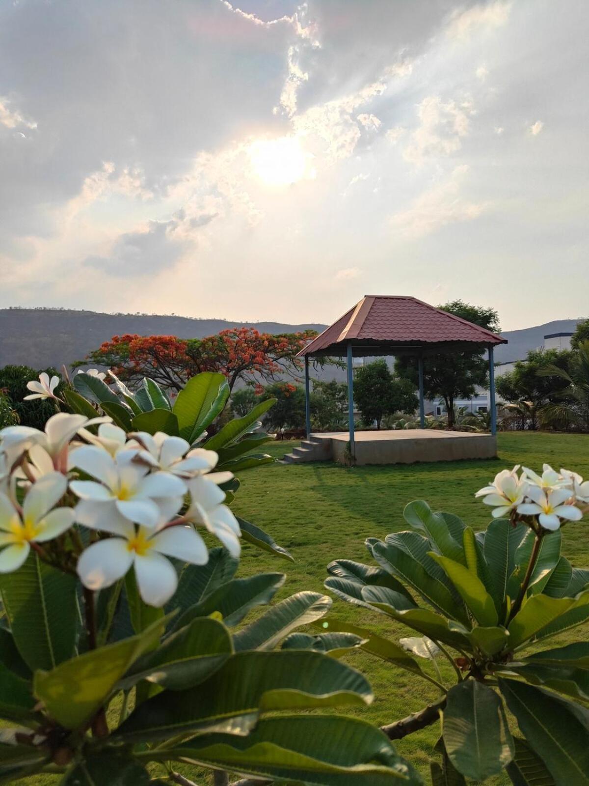 Villa Khedekar Farms *